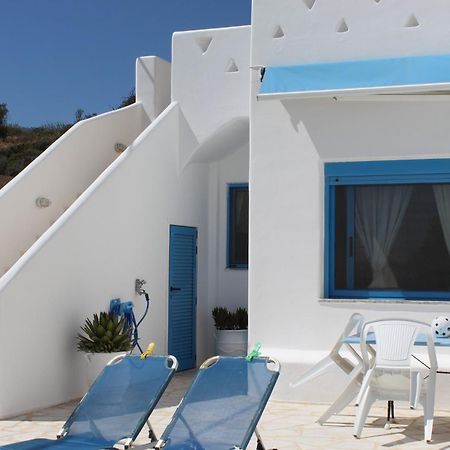 Blue Sea Villa & Apartments Makrýgialos Extérieur photo