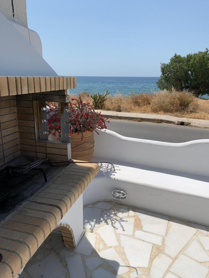 Blue Sea Villa & Apartments Makrýgialos Extérieur photo