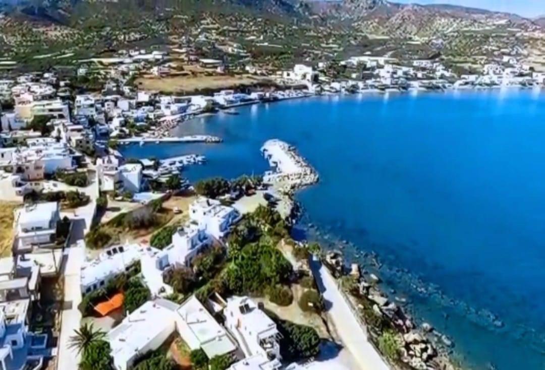 Blue Sea Villa & Apartments Makrýgialos Extérieur photo