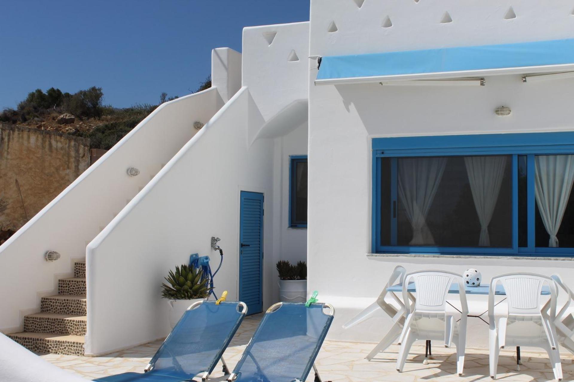 Blue Sea Villa & Apartments Makrýgialos Extérieur photo